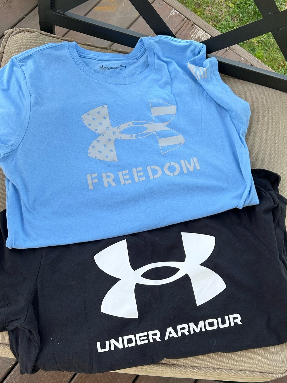 Lot Under Armour Light Blue and black  Short Sleeve Tee with Freedom Logo
